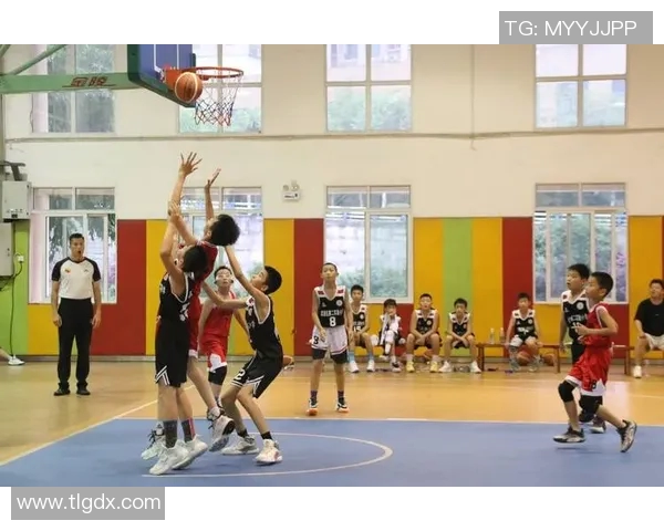 重庆篮球队在比赛中的攻防控制分析与得失总结